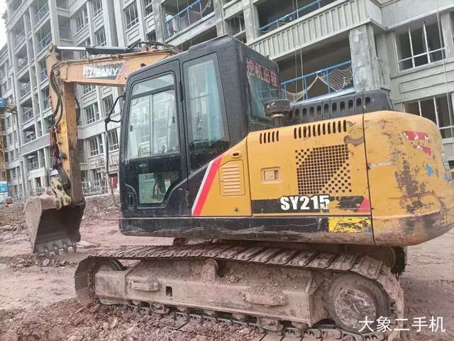 三一重工 SY135C-9 挖掘机