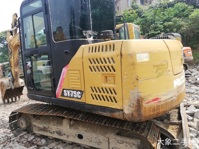 三一重工 SY75C-10 挖掘机