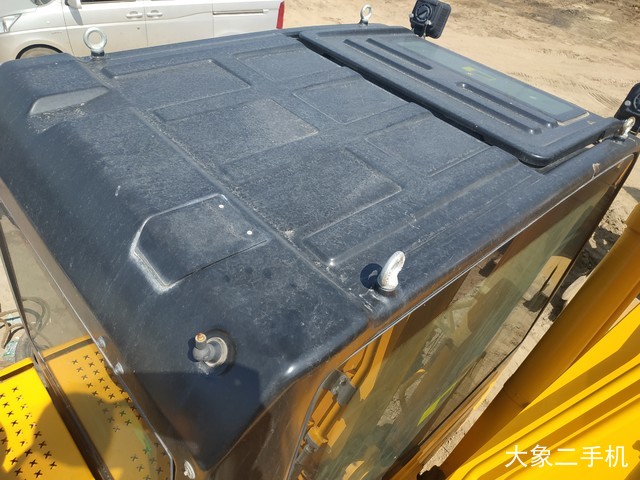 龙工 LG6225E 挖掘机