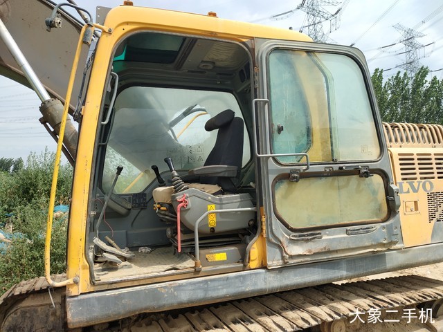 沃尔沃 EC210BLC 挖掘机