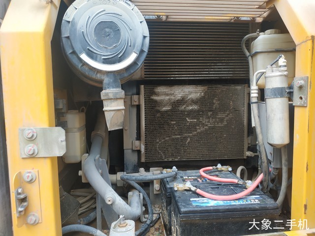 徐工 XE150D 挖掘机