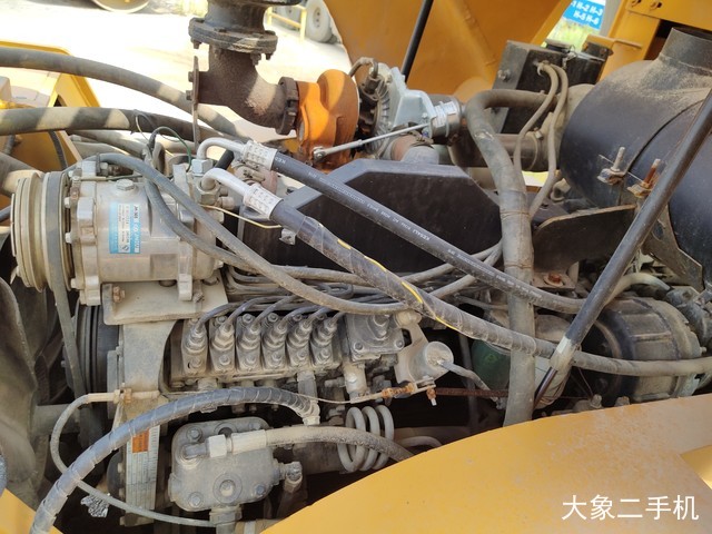 龙工 LG523A6 压路机