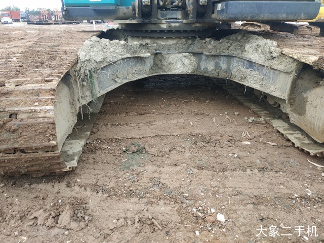 神钢 SK260LC-10 挖掘机