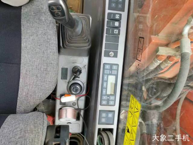 斗山 DX75-9C 挖掘机