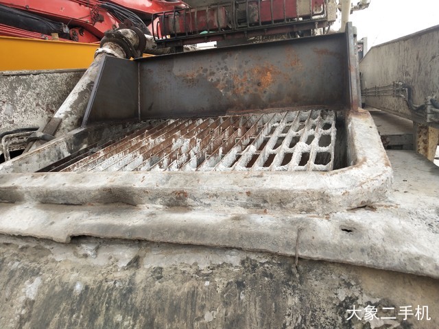 中联重科 ZLJ5413THB125-49 泵车