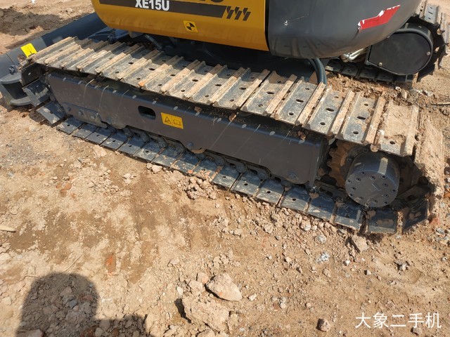徐工 XE15 挖掘机