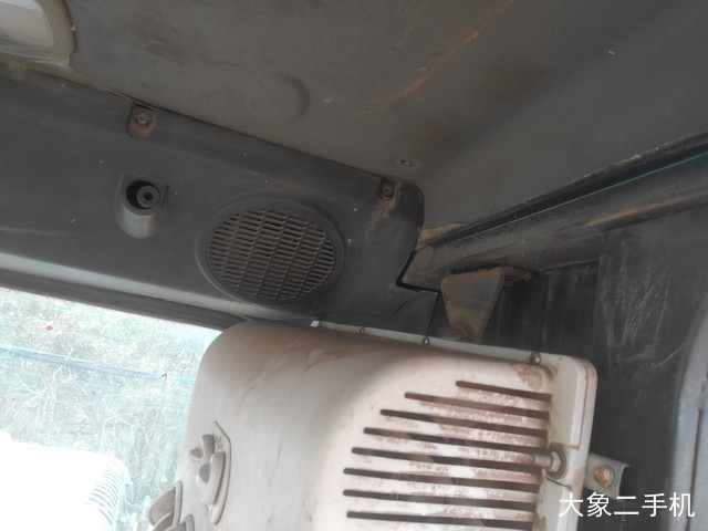 现代 R150LC-9 挖掘机