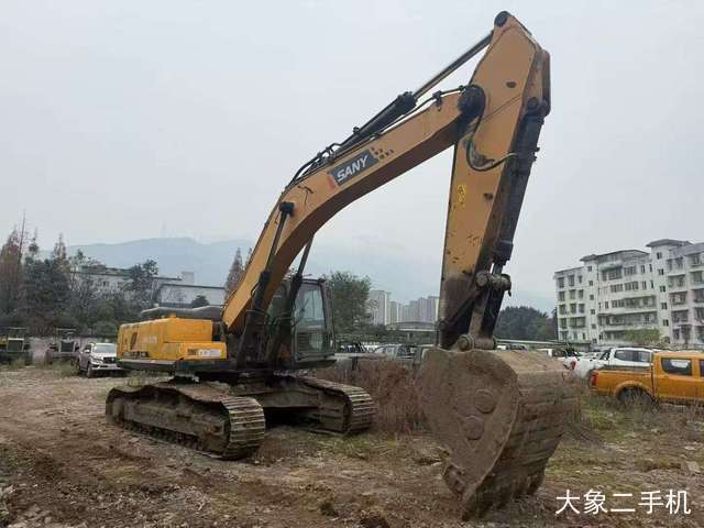 三一重工 SY305C-9 挖掘机