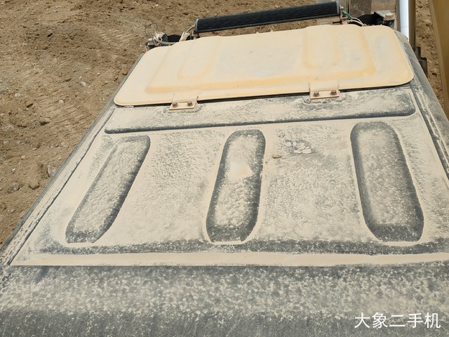 卡特彼勒 323DL 挖掘机