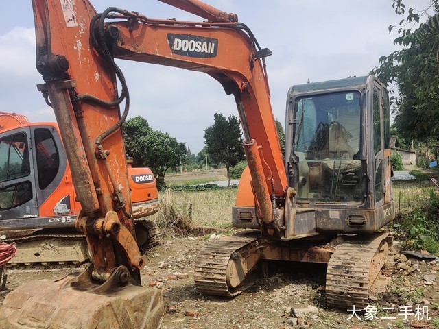 斗山 DH60-7 挖掘机