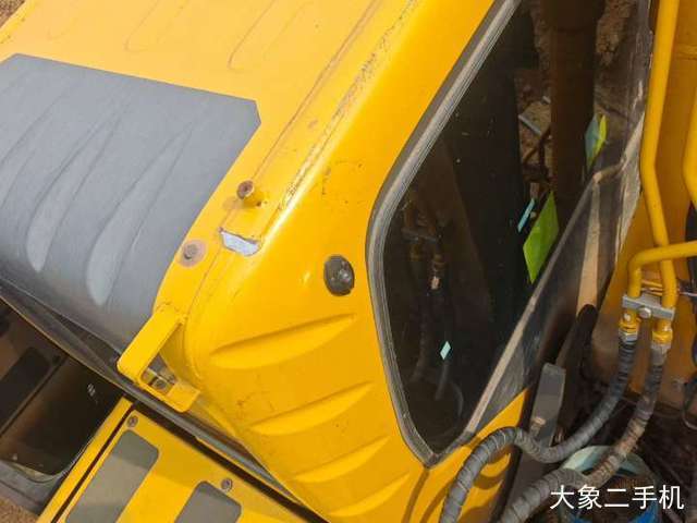 山东临工 E6135F 挖掘机