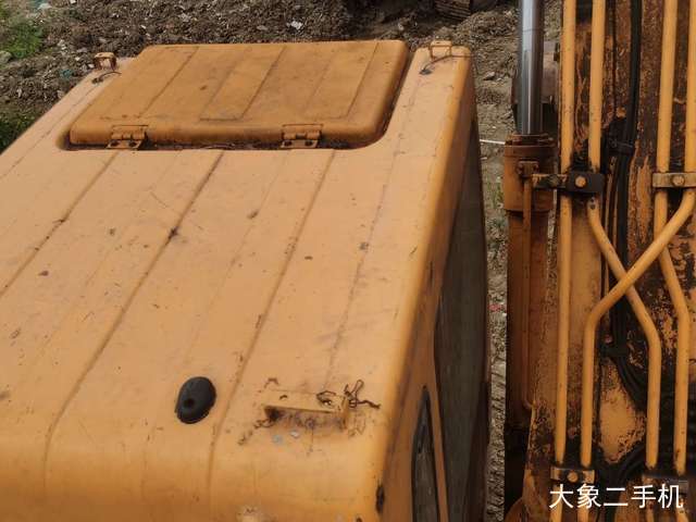 现代 R150LC-7 挖掘机