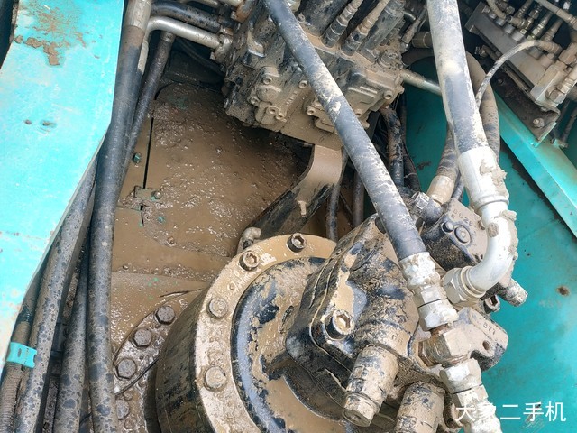 神钢 SK350LC-8 挖掘机