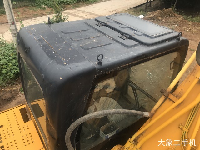 龙工 LG6225D 挖掘机