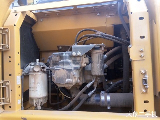 小松 PC240LC-8M0 挖掘机