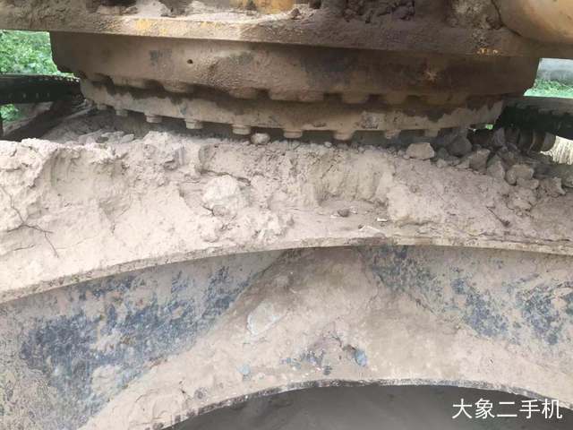 小松 PC240LC-8M0 挖掘机