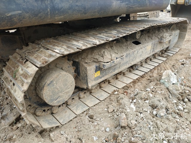 徐工 XE135D 挖掘机