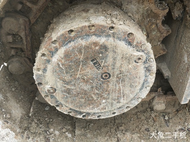 龙工 LG6225E 挖掘机