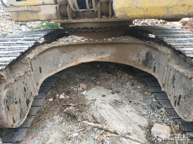 小松 PC200-8 挖掘机