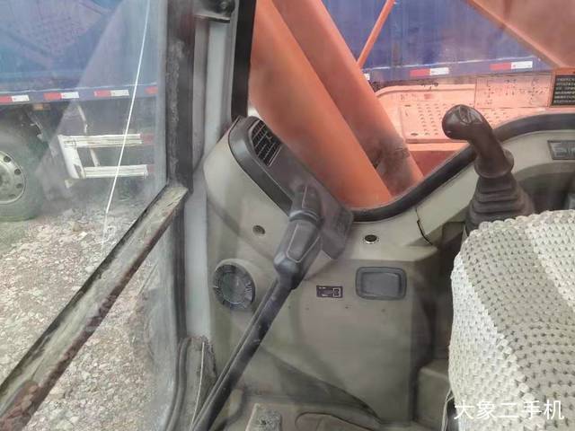 斗山 DH225LC-9 挖掘机