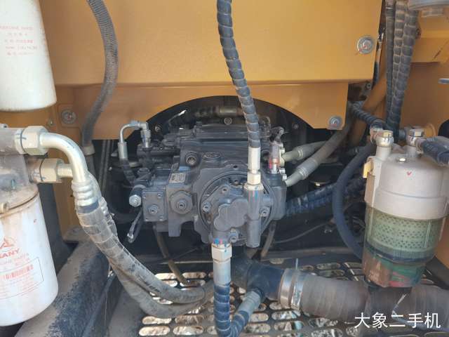 三一重工 SY130C 挖掘机