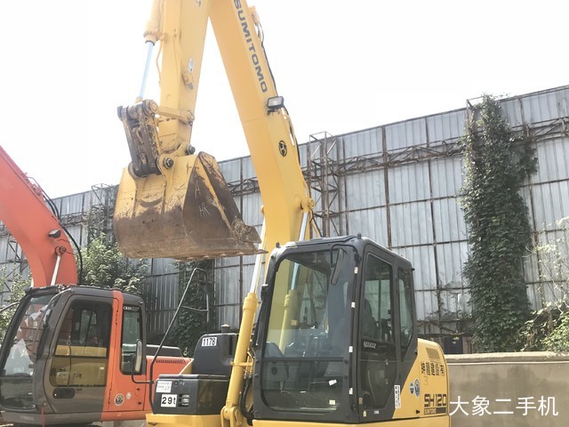 住友 SH120-5 挖掘机