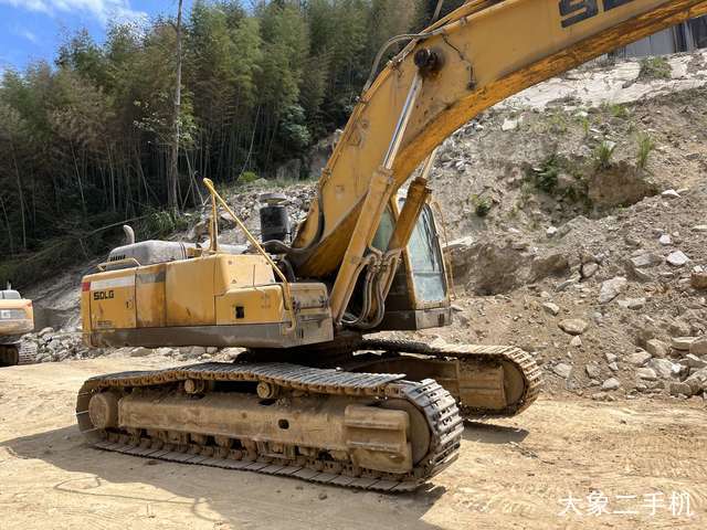 山东临工 E6360F 挖掘机