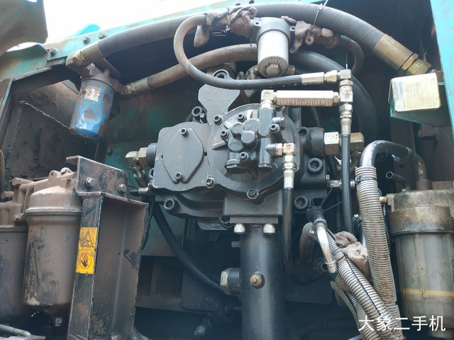 神钢 SK495D-8 挖掘机