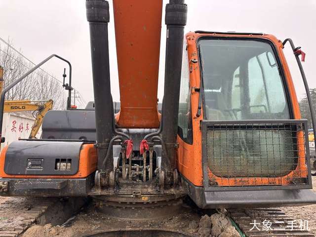 斗山 DH300LC-V 挖掘机