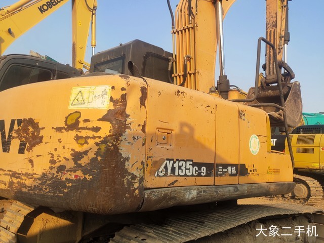 三一重工 SY135C-9 挖掘机