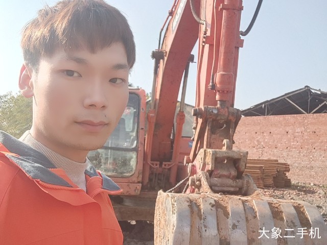 斗山 DX120-9C 挖掘机