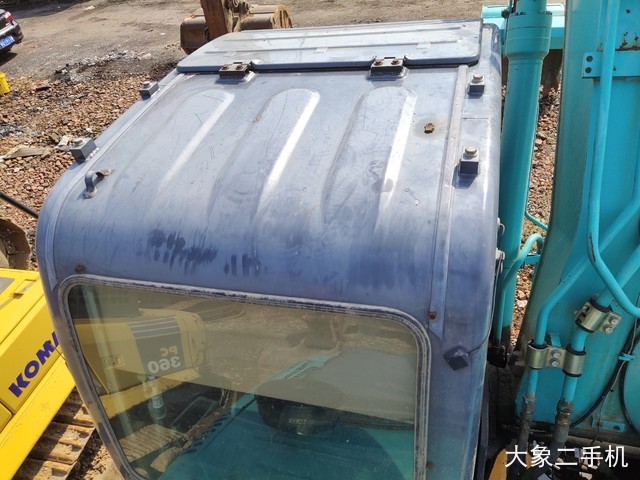 神钢 SK210LC-8 挖掘机