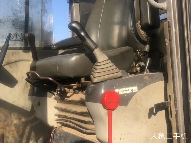 徐工 XE60 挖掘机