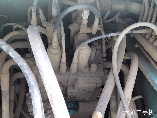 神钢 SK260LC-8 挖掘机