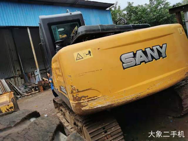 三一重工 SY135C 挖掘机