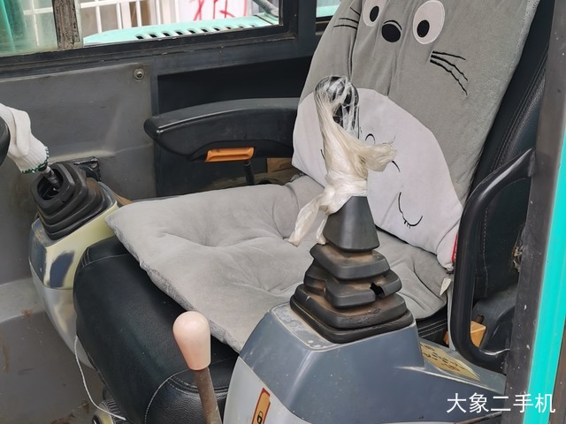 新源 XY75W-8 挖掘机