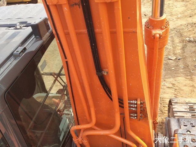 日立 ZX200-5A 挖掘机