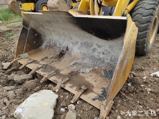 山推 SL30W 装载机