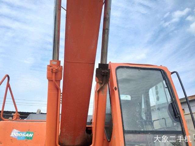 斗山 DH225LC-9 挖掘机