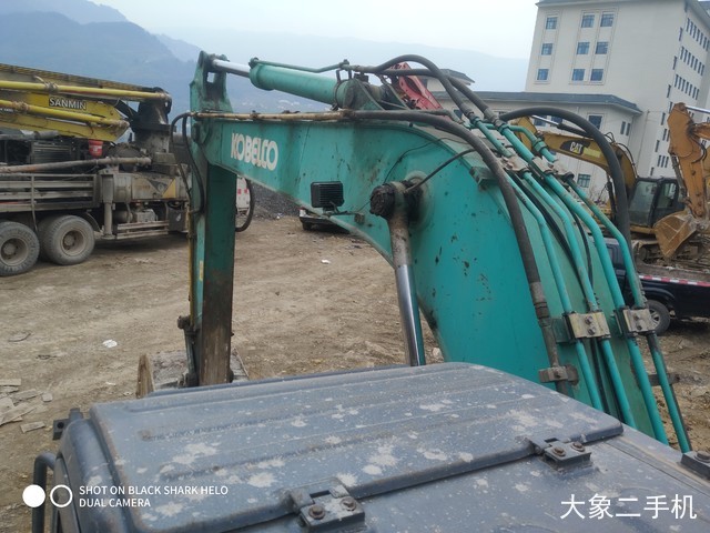 神钢 SK140LC-8 挖掘机