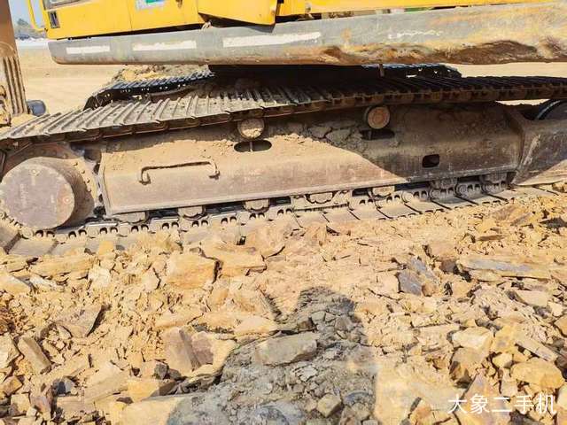 沃尔沃 EC200B 挖掘机