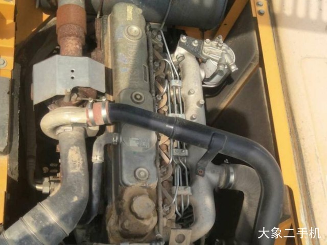 三一重工 SY215C-9 挖掘机