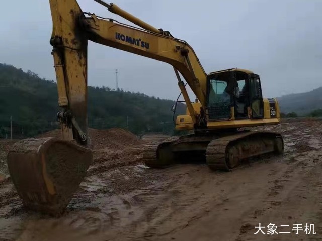 小松 PC270-7 挖掘机