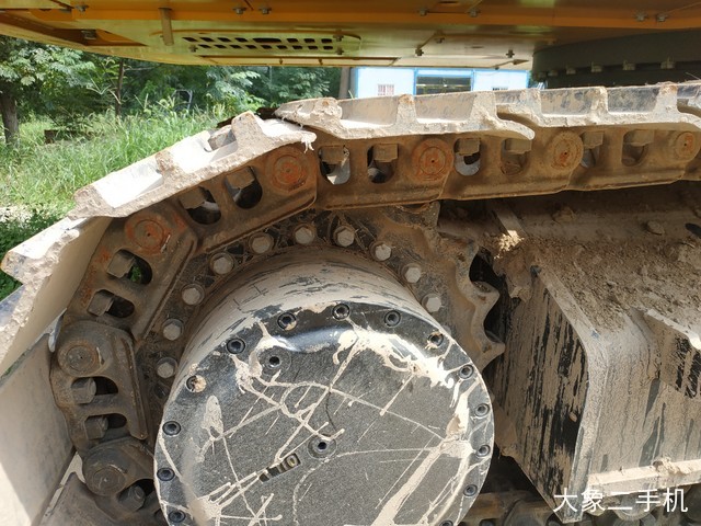 龙工 LG6225E 挖掘机