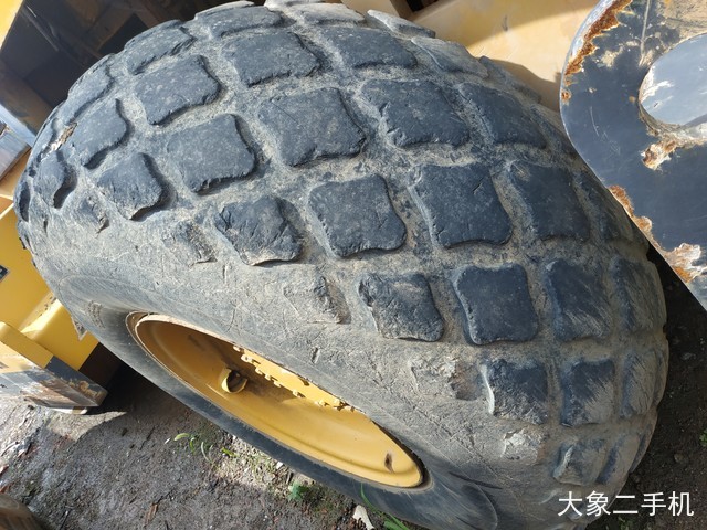 厦工 XG6202M 压路机