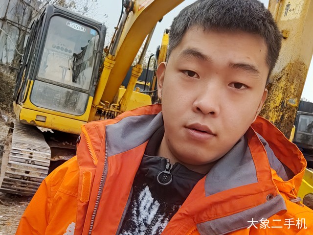 雷沃重工 FR150D 挖掘机