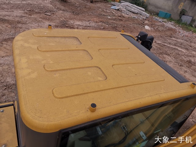 山东临工 E680F 挖掘机