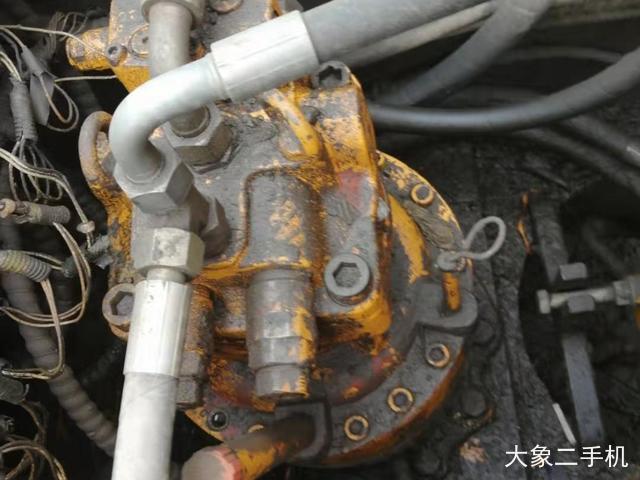 三一重工 SY215C-8 挖掘机