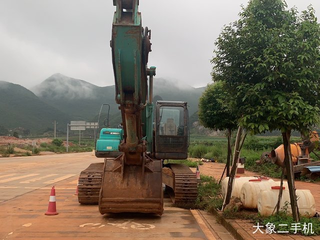 神钢 SK350LC 挖掘机