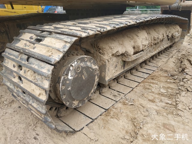 卡特彼勒 323D2L 挖掘机